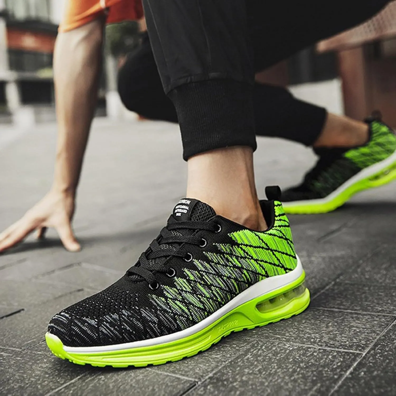 Men's Breathable Mesh Running Shoes Lace Up Lightweight Breathable Fashion Sneaker Sport Jogging Walking Shoes