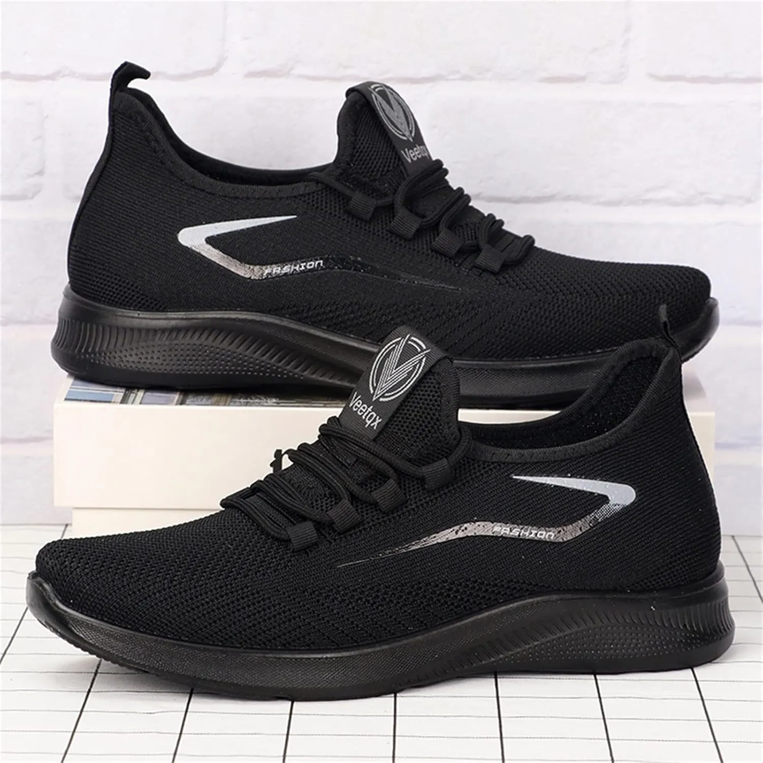 Men's Non Slip Tennis Sneakers Comfortable Breathable Lightweight Tennis Shoe Men's Sport Breathable Mesh Shoes