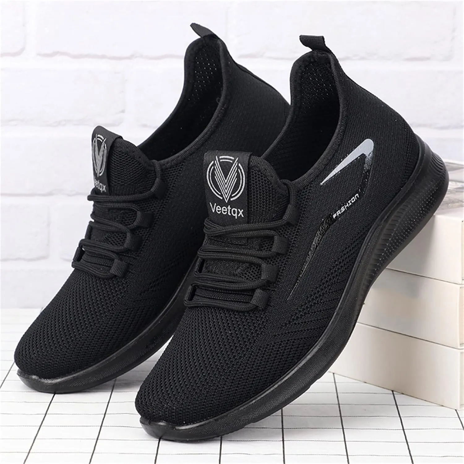 Men's Non Slip Tennis Sneakers Comfortable Breathable Lightweight Tennis Shoe Men's Sport Breathable Mesh Shoes